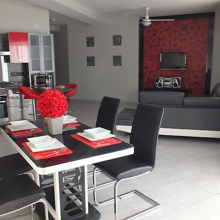 Penthouse Next To The Beach Marsaskala Exterior photo